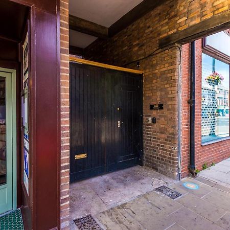 Bright 1-Bed Apartment In Chester By 53 Degrees Property, Ideal For Professionals & Couples, Great Location - Sleeps 4 Εξωτερικό φωτογραφία
