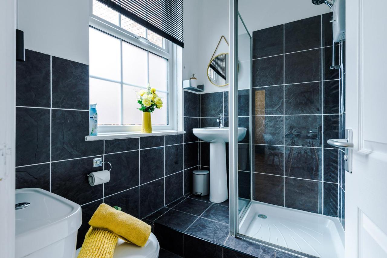 Bright 1-Bed Apartment In Chester By 53 Degrees Property, Ideal For Professionals & Couples, Great Location - Sleeps 4 Εξωτερικό φωτογραφία